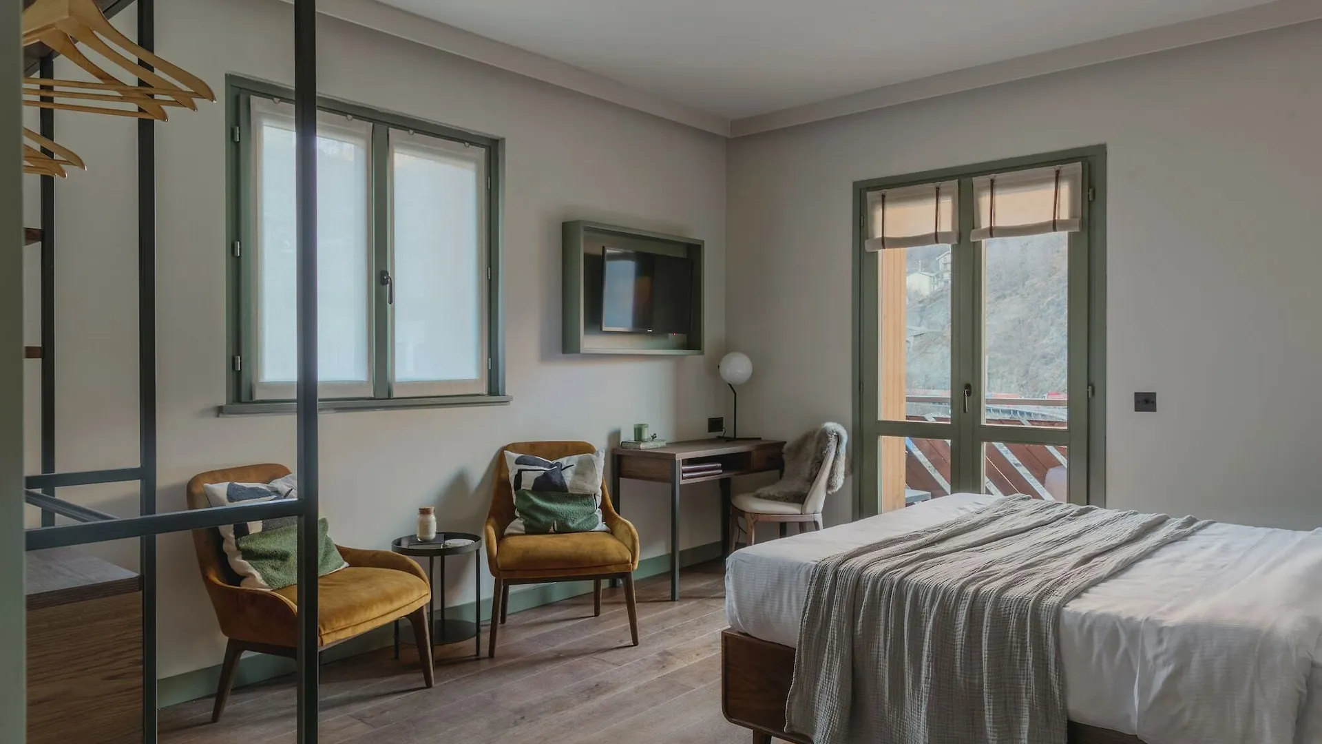 Albergo Miramonti Corteno Golgi 3*,